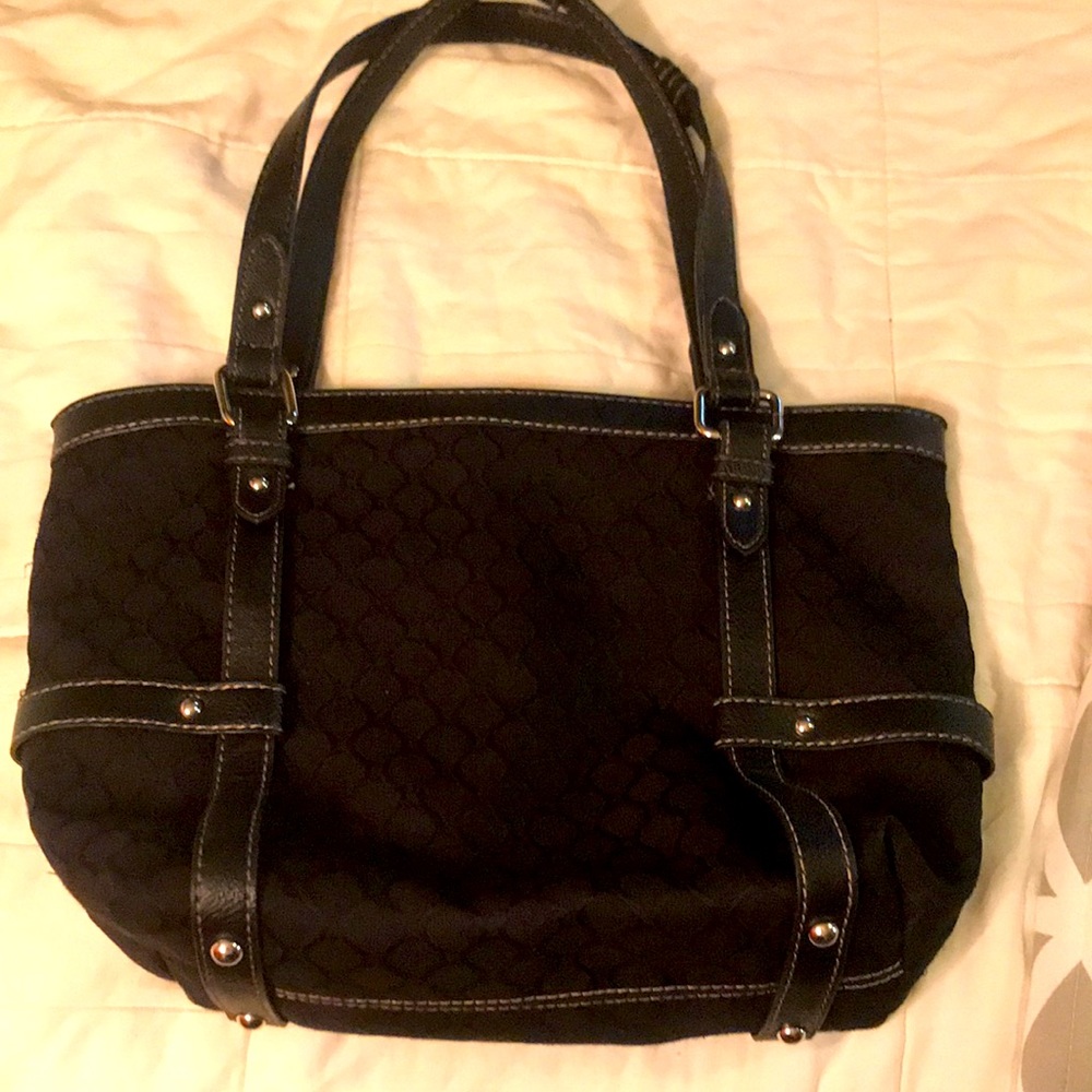 Black Nine West purse - Picture 3 of 6